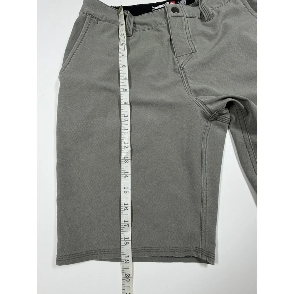 Quiksilver Amphibian Shorts Mens 30 Gray 4-Way Stretch Hybrid Boardshorts